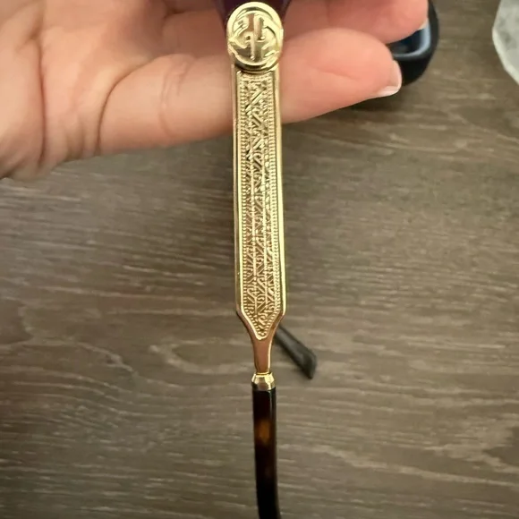 Gucci Red Round Sunglasses with Gradient Lenses - Picture 4 of 6